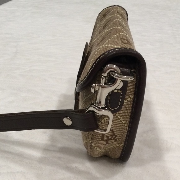 NWOT Vintage Dooney & Bourke Authentic pouch wristlet 👛 - Picture 5 of 9